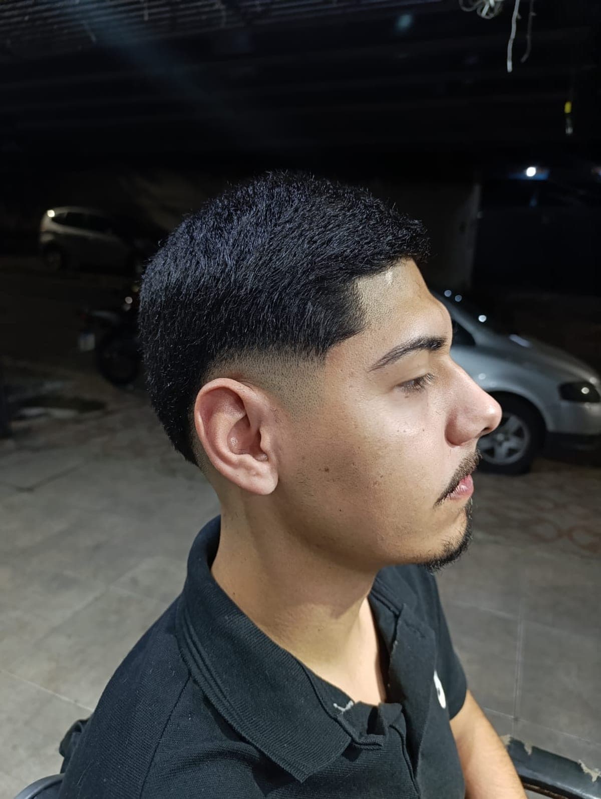 Corte low taper feito na Barbearia Dudu Cortes
